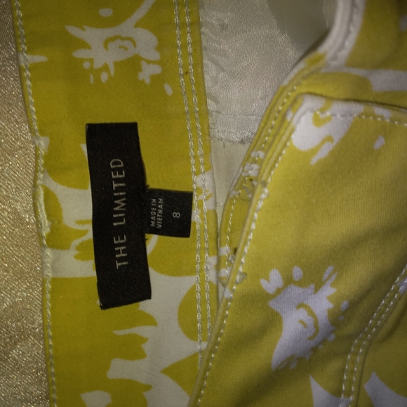 Shorts - Picture 2 of 3